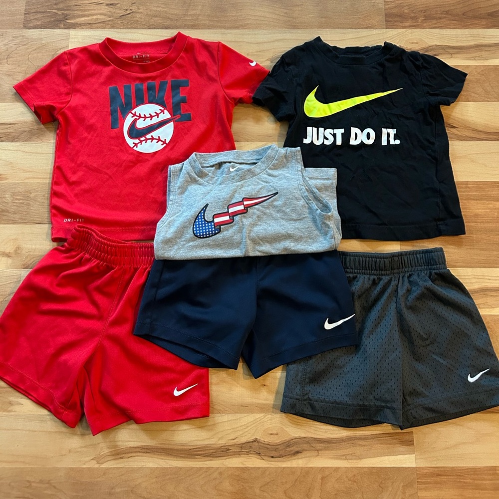Nike Kids T-Shirt and Shorts Bundle size 24 month/2T